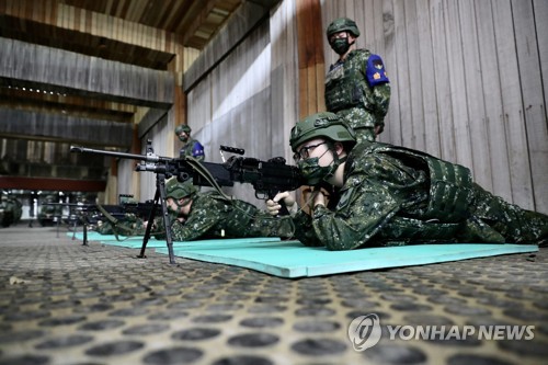 대만군의 사격훈련