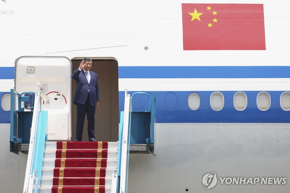 시진핑, 하노이 도착…베트남 국빈방문 개시