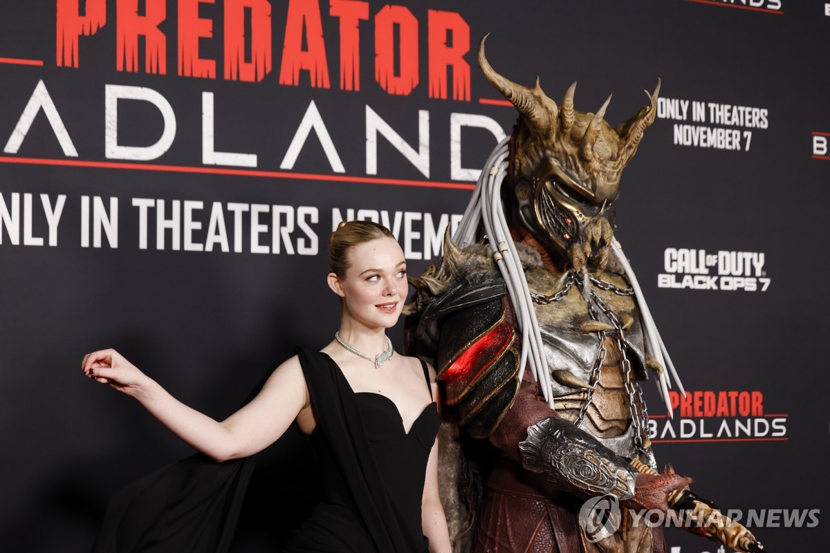 '프레데터'의 부활…신작 첫주 1천억원 넘어 시리즈 최고 흥행