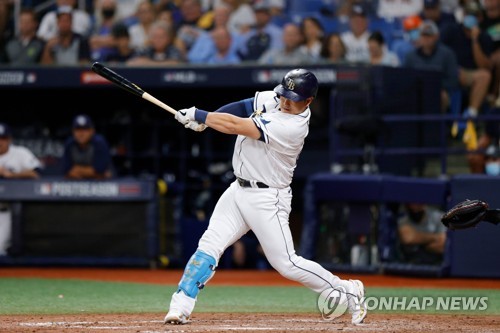 Ji Man Choi's solo home run (4), 07/14/2023