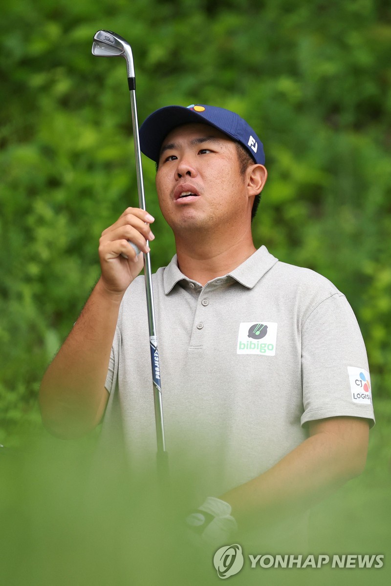 In this Getty Images photo, An Byeong-hun of South Korea checks his club on the third tee during a practice round for the PGA Championship at Valhalla Golf Club in Louisville, Kentucky, on May 15, 2024. (Yonhap)