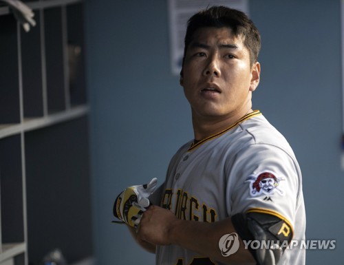 "마이너행 도움 안 돼"…강정호 부활 위해 참는 MLB 피츠버그