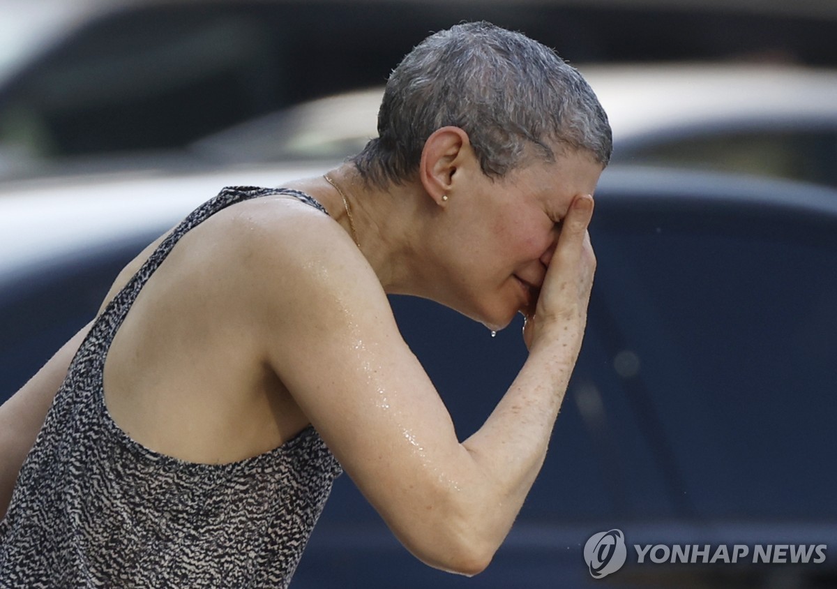 더위를 식히는 뉴욕 시민