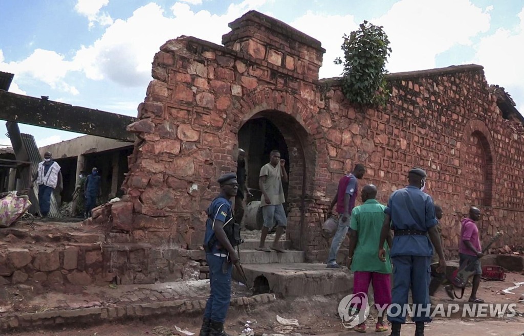 '부룬디 교도소 화재'…38명 사망 · 69명 중상