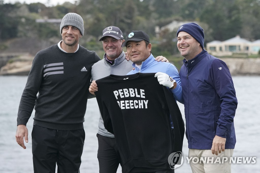 왼쪽부터 NFL 선수 에런 로저스, 프로골퍼 제리 켈리, 최호성, 배우 크리스 오도널