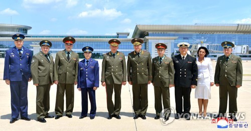 (평양 현지시간) 북한에 도착한 러시아 국방부 대표단