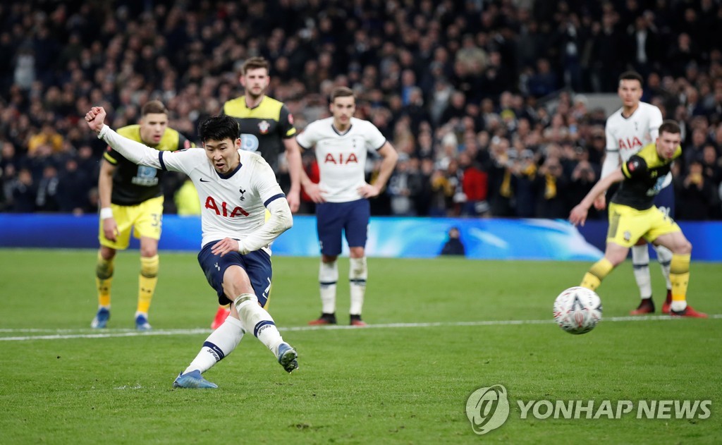 In this Reuters photo, Son Heung-min of Tottenham Hotspur scores a penalty against Southampton in the fourth round of the FA Cup at Tottenham Hotspur Stadium in London on Feb. 5, 2020. (Yonhap)