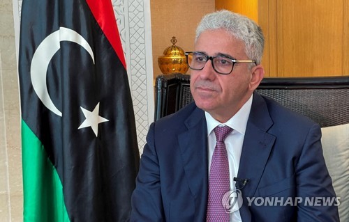 동부 투브루크 의회에 의해 리비아의 새 총리로 지명된 파티 바샤가