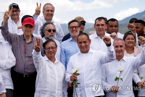 베네수엘라 국경 통행 재개 행사 찾은 구스타보 페트로 콜롬비아 대통령 