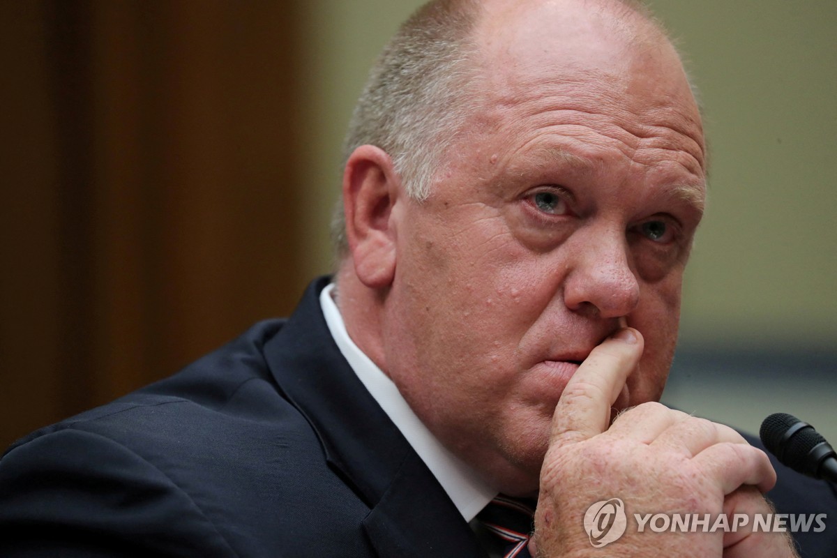 '국경 차르' 내정된 톰 호먼 전 이민관세단속국 국장 직무대행