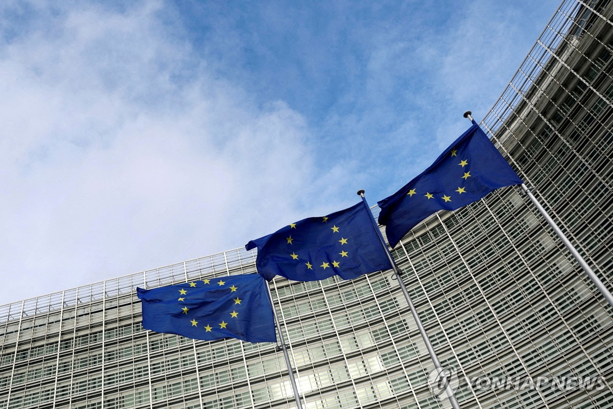 EU, 역내 기업 이전 막으려 탄소배출 비용 보전키로