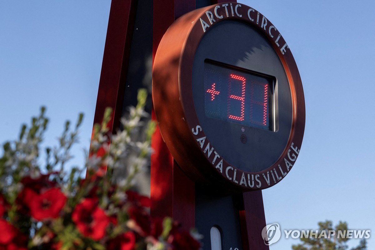 추위 익숙했던 북유럽 100년만 폭염에 충격…응급실 북새통