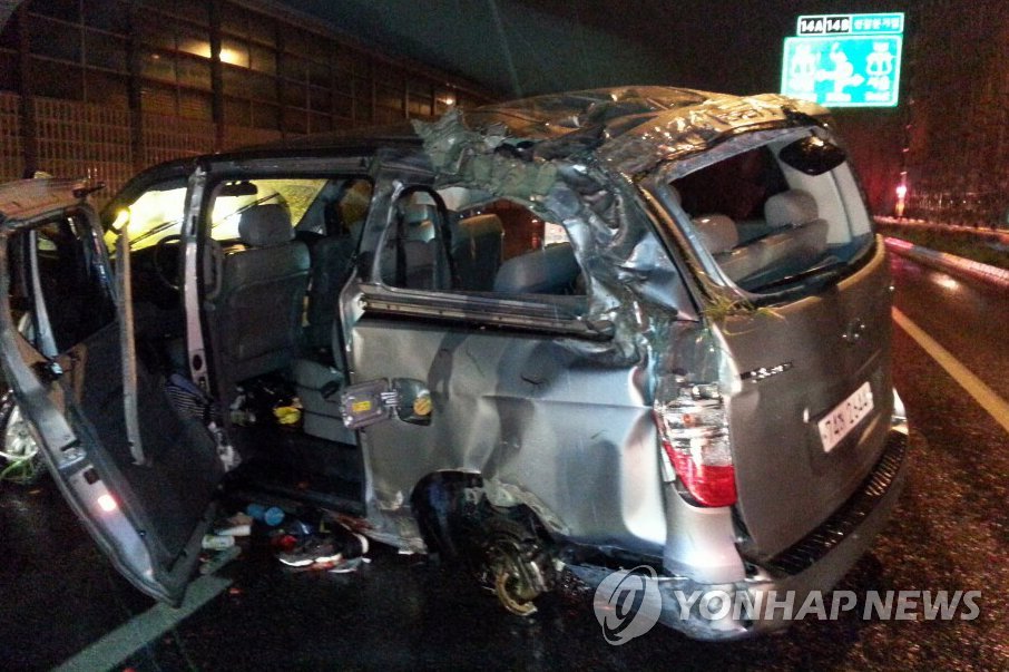 걸그룹 '레이디스 코드' 태운 사고 차량