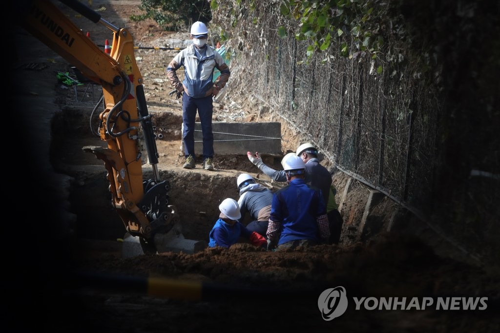옛 광주교도소 5·18 암매장 추정지 발굴조사(2017년 11월)