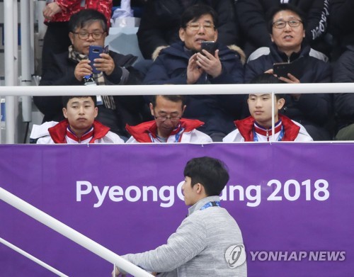 [올림픽] '한국아들 얼음 좀 지치는구만'