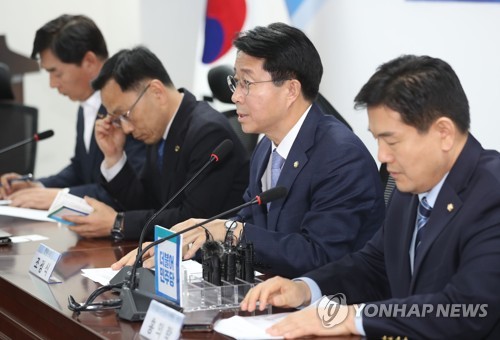 민주 "포항 지진피해 복구예산, 추경 반영…특별법도 검토"(종합)