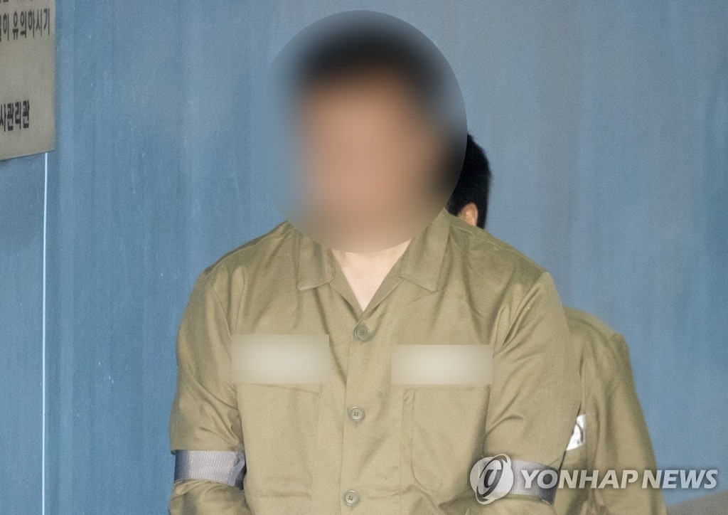 법정 향하는 '쌍둥이 딸 문제유출' 숙명여고 전 교무부장