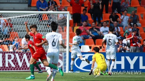 サッカーｕ ２０韓国 黒星発進 ポルトガルに０ １ 聯合ニュース