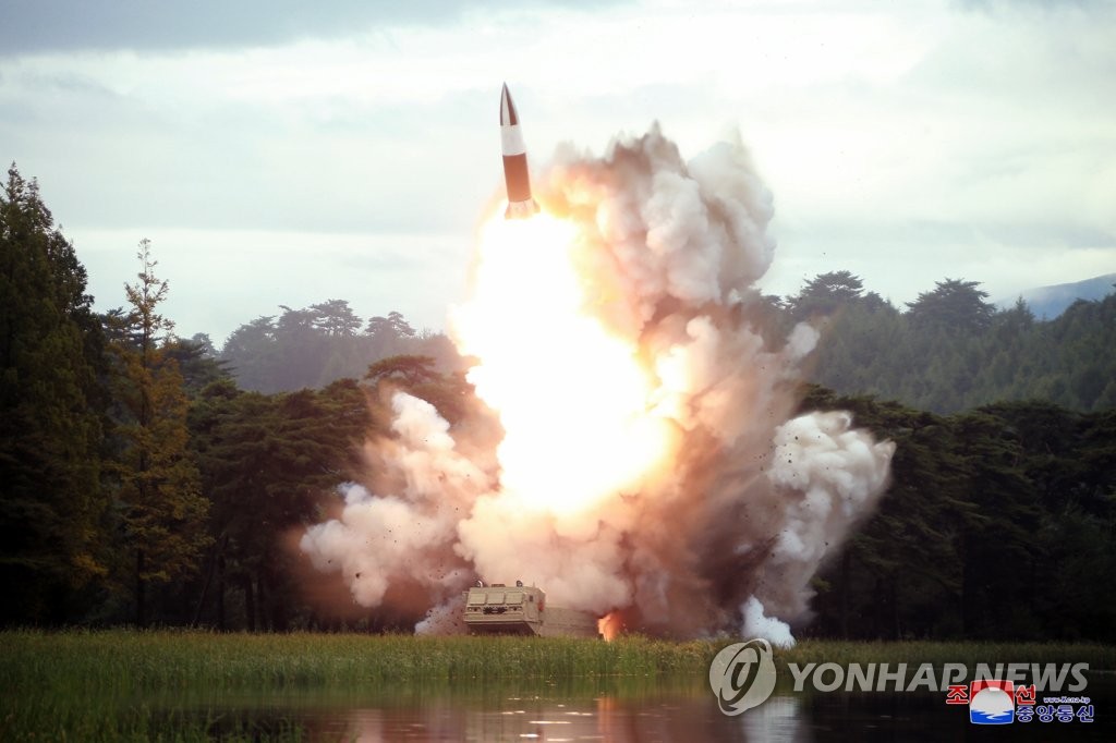 La Corée du Nord a effectué le vendredi 16 août 2019 des tirs d'essai d'une nouvelle arme sous la supervision du dirigeant Kim Jong-un, rapporte le lendemain l'Agence centrale de presse nord-coréenne (KCNA). (Utilisation en Corée du Sud uniquement et redistribution interdite)