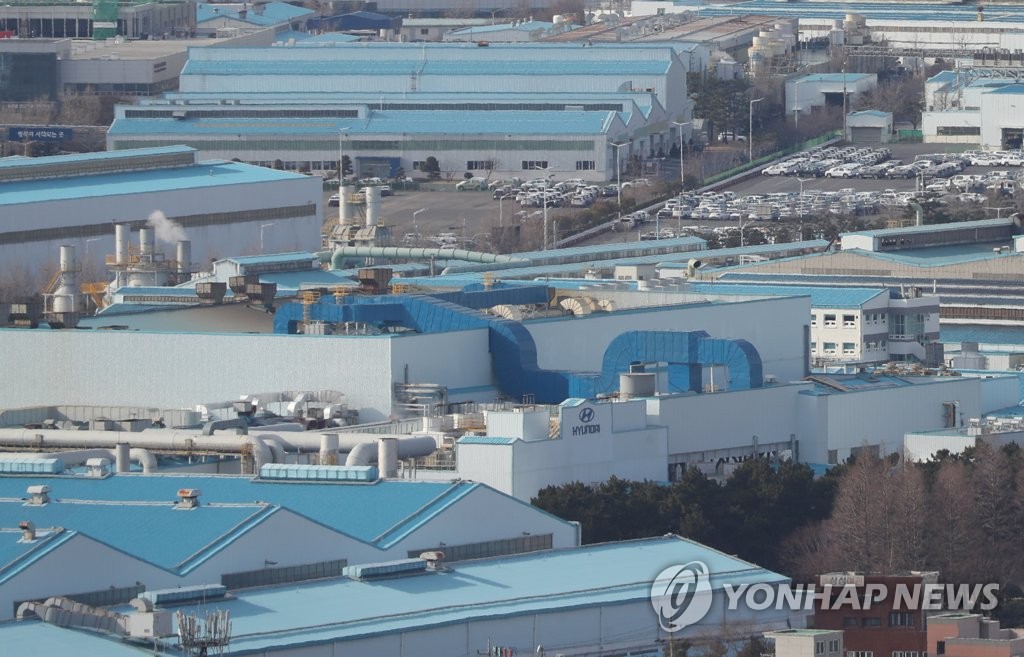 This photo shows a wide view of the Hyundai Motor Co. factory in Ulsan, 414 kilometers southeast of Seoul, on Feb. 6, 2020, one day ahead of its shutdown due to the suspension of its parts supply from China amid the coronavirus crisis. (Yonhap)