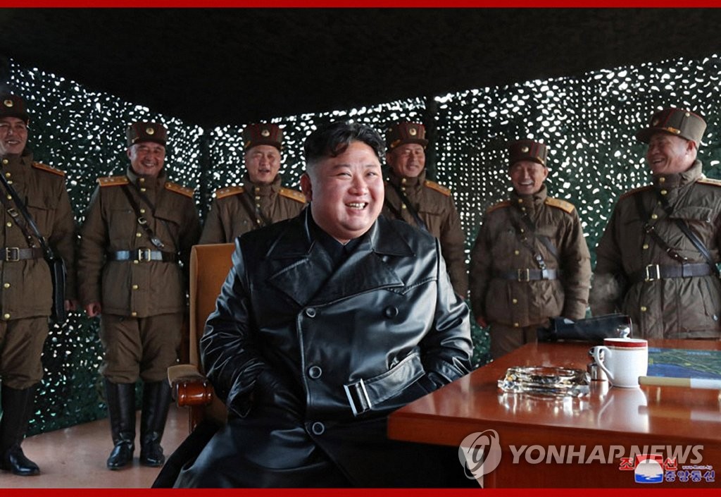 北朝鮮の朝鮮中央通信は２２日、前日に金委員長が戦術誘導兵器の試射を視察したと報じた（同通信ホームページより）＝（聯合ニュース）≪転載・転用禁止≫