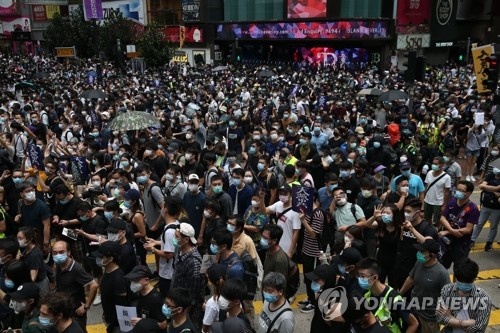 2020년 5월 '홍콩보안법'에 반대하며 거리로 쏟아져나온 홍콩 시민들