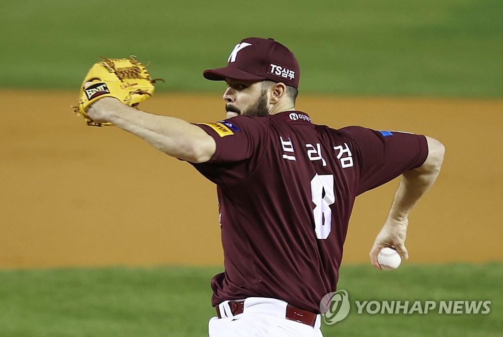 In this file photo from Nov. 2, 2020, Jake Brigham of the Kiwoom Heroes pitches against the LG Twins in the Korea Baseball Organization Wild Card game at Jamsil Baseball Stadium in Seoul. (Yonhap)