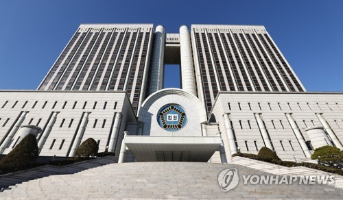 [1보] 서울고등법원장에 윤준…서울중앙지방법원장 김정중