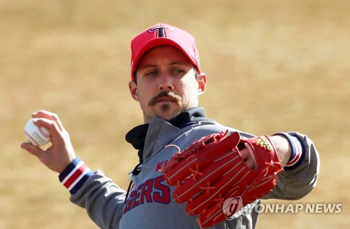 Choo Shin-soo Went Hitless in KBO Debut - Korea Live Sports