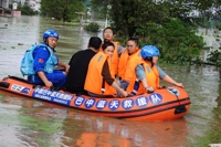 중 쓰촨성 홍수로 이재민 72만명…베이징 항공편 수백편 결항(종합)