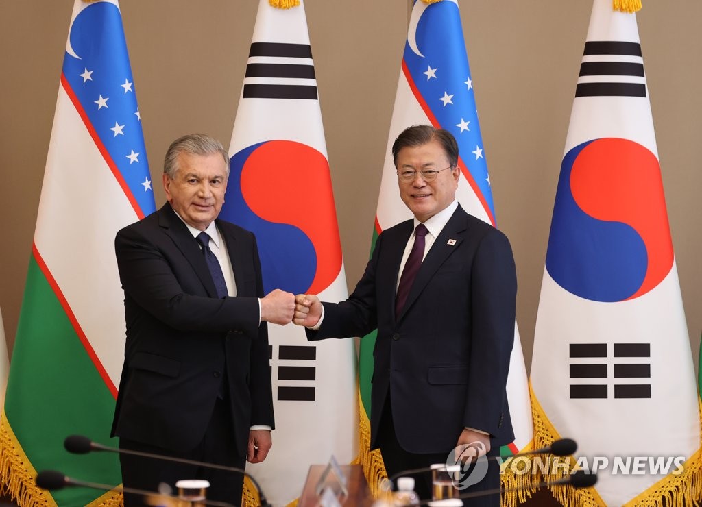 Moon, Uzbek president agree to work on trade deal, supply chains