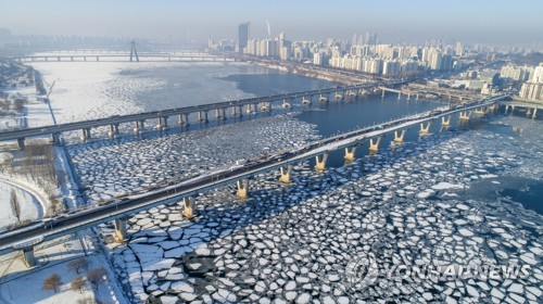 '연일 추위'…절기상 대한, 얼음으로 덮인 한강 