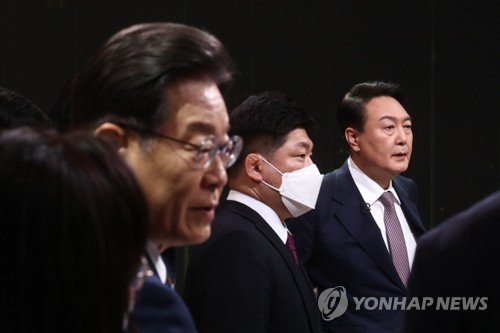 토론 준비하는 이재명 후보와 윤석열 후보