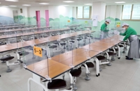 초등학교 급식실 개학 맞이 청소