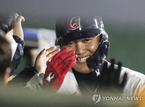 롯데, 대구서 홈런 파티…삼성과 주말 3연전 싹쓸이