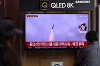  코로나 대확산에도 탄도미사일 도발한 북한