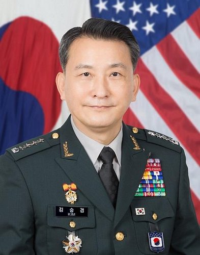 Kim Seung-kyum tapped to lead Joint Chiefs of Staff