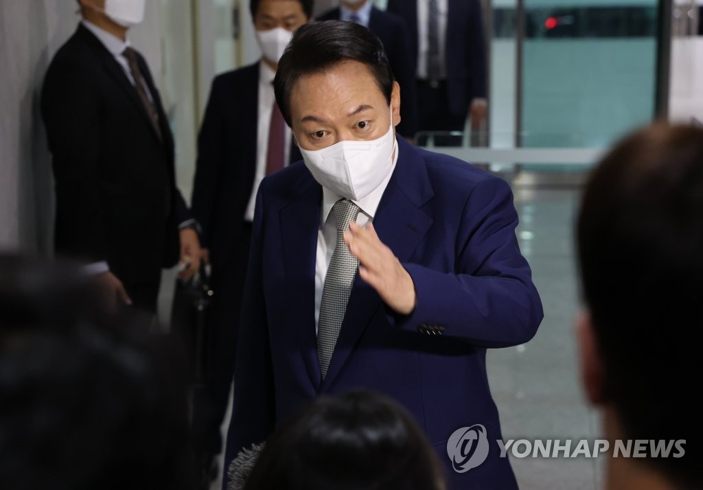 Yoon will pick independent inspector general if parties recommend candidates: official