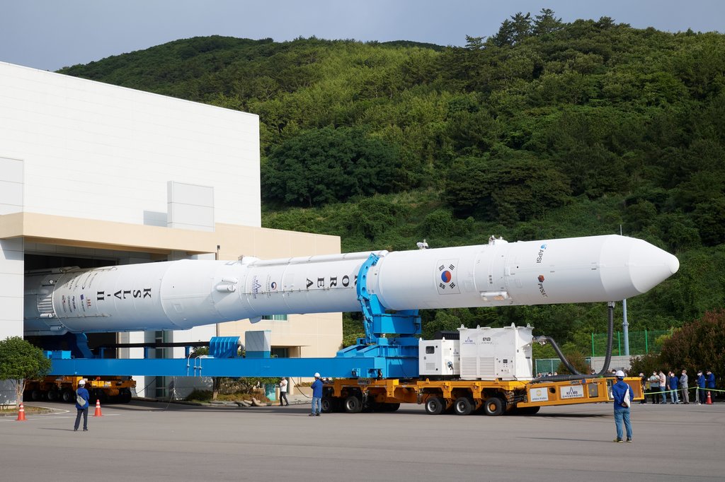 This photo provided by the Korea Aerospace Research Institute on June 15, 2022, shows South Korean space rocket Nuri being transported to the launch pad at Naro Space Center in Goheung, some 470 kilometers south of Seoul. (PHOTO NOT FOR SALE) (Yonhap)