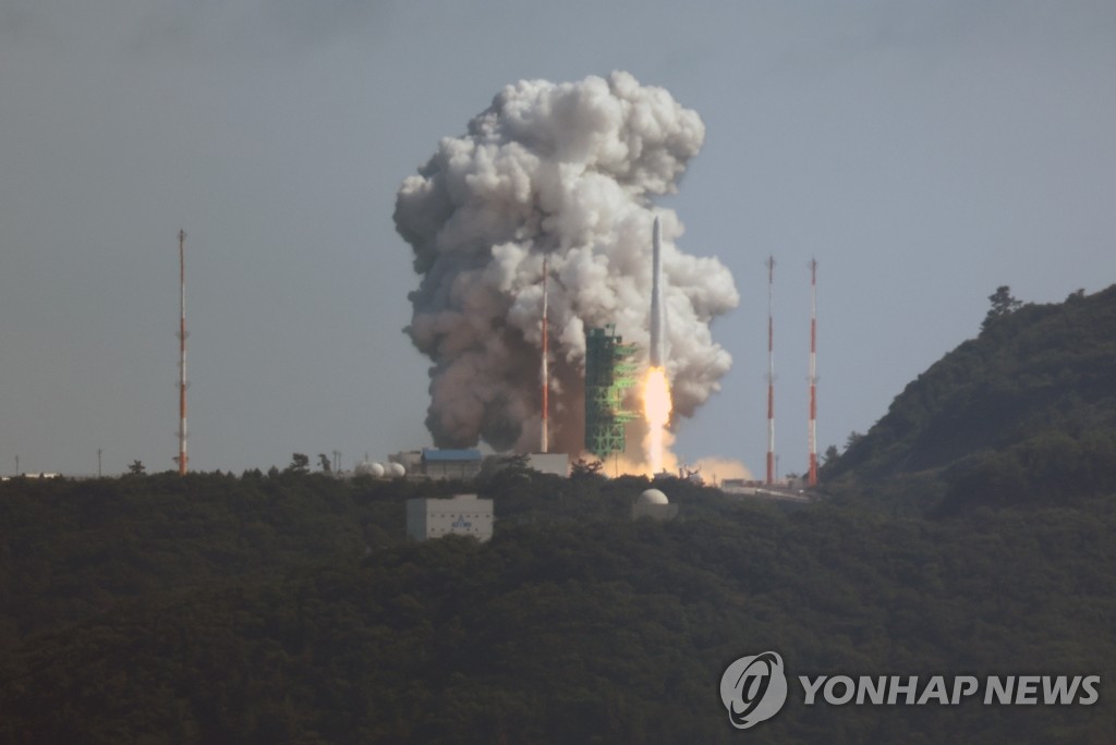 Le deuxième lancement de la première fusée spatiale sud-coréenne, Nuri ou KSLV-II, s'est déroulé au centre spatial de Naro à Goheung, dans la province du Jeolla du Sud, à 473 km au sud de Séoul, le mardi 21 juin 2022.