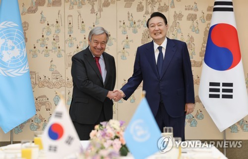 الرئيس يون يجتمع مع الأمين العام للأمم المتحدة