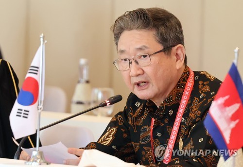 وزير الثقافة «بارك بو-غيون»: الثقافة الكورية تتضمن رسائل الأمل وحقوق الإنسان والسلام