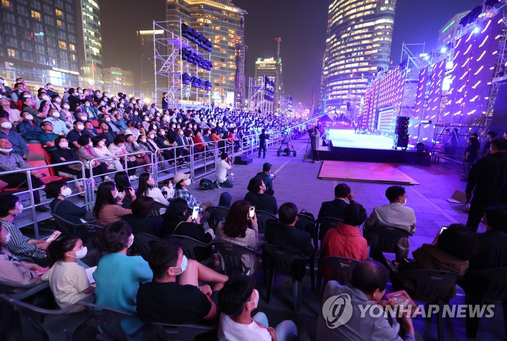 مهرجان كانغ نام 2022 مزدحم بالجمهور