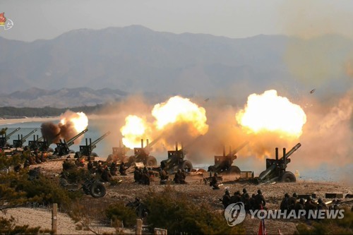 (LEAD) N. Korea fires artillery shells into sea to protest S. Korea-U.S. drills near border