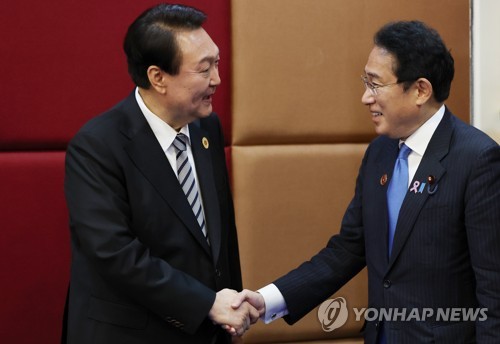 المكتب الرئاسي: الرئيس يون ورئيس الوزراء الياباني يعقدان مؤتمرا صحفيا مشتركا بعد لقاء قمة
