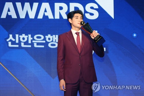 #39;God-given talent' Jang Hyun-seok, the reason why he chose ML  instead of KBO < Baseball < 기사본문 - SPOTV
