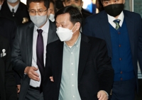 '이재명 두 측근' 정진상·김용, 같은 재판부서 심리