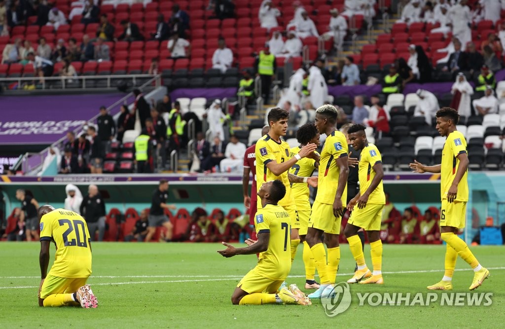 개막전 2-0 승리 거둔 에콰도르