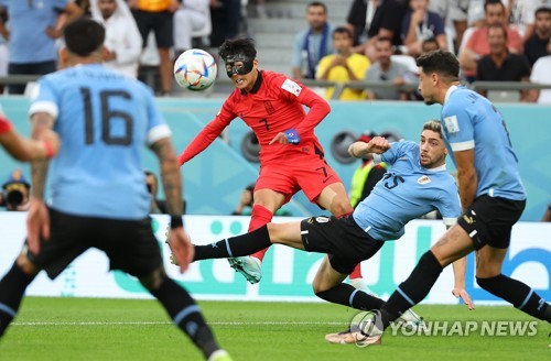 كوريا الجنوبية تتعادل مع أوروغواي سلبيا في أولى مبارياتها في مونديال قطر