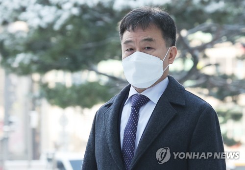 [2보] 검찰, '대장동 자금 은닉' 김만배 소환…조사 재개